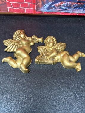 Vintage Gold Cherub Wall Plaques - Pair of Decorative Angels
